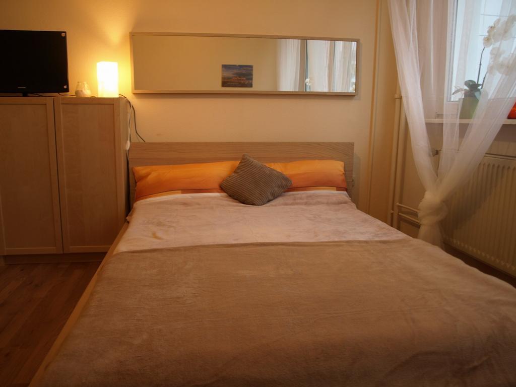 Apartment Rochstrasse Berlin Room photo
